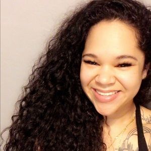 Meet your Posher, Erica